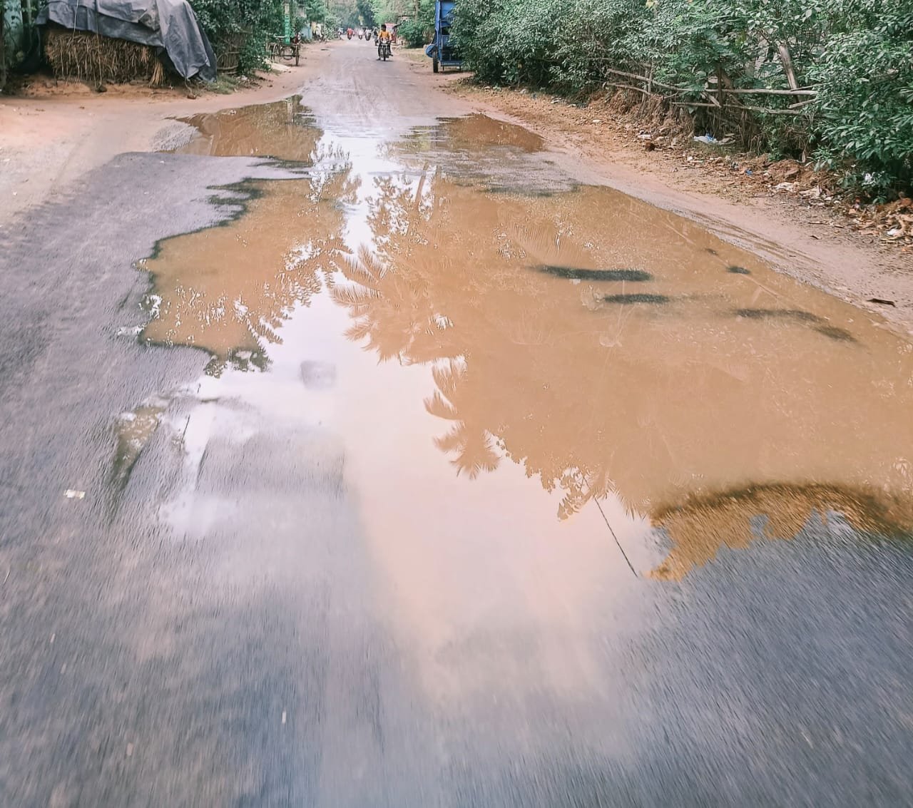 ପୂର୍ତ୍ତ ବିଭାଗର ବିଚିତ୍ର କାମ, ମରାମତି ପରେ ରାସ୍ତାରେ ଜମୁଛି ପାଣି