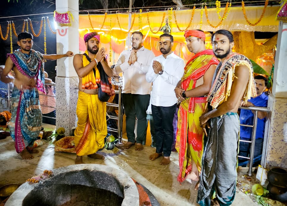 ବିଶ୍ୱଶାନ୍ତି ମହାଯଜ୍ଞରେ ସାମିଲ ହେଲେ ପୂର୍ବତନ ମନ୍ତ୍ରୀ