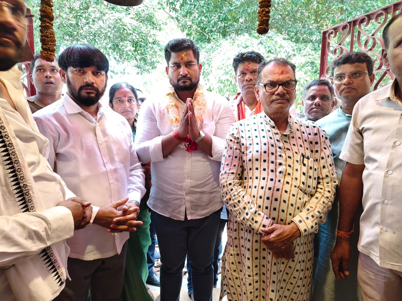 ବାଲିଆ ଜାଗୁଳାଇ ମନ୍ଦିରରେ ପୂଜାର୍ଚ୍ଚନା କଲେ ମନ୍ତ୍ରୀ ସୂର୍ଯ୍ୟବଂଶୀ