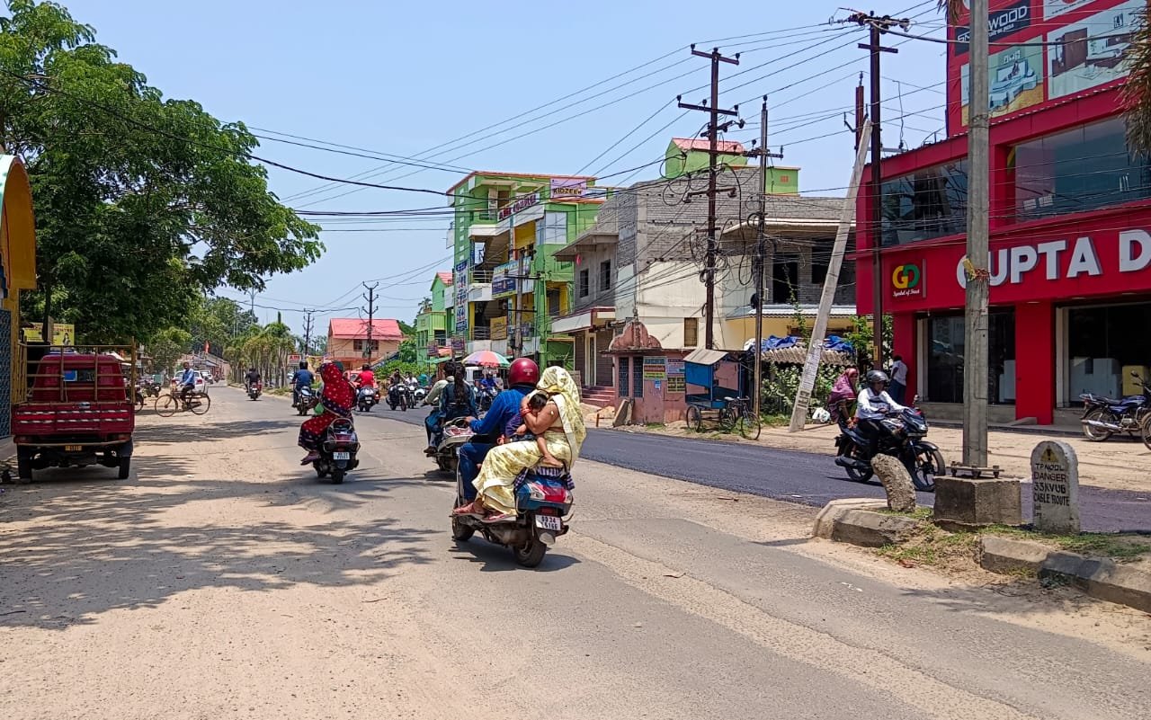 ମଲ୍ଲିକାପୁର-ମାନସା ପୋଲ ରାସ୍ତା, ତିନିଟି ସ୍ଥାନରେ ହମ୍ପସ ନିର୍ମାଣ ଦାବି