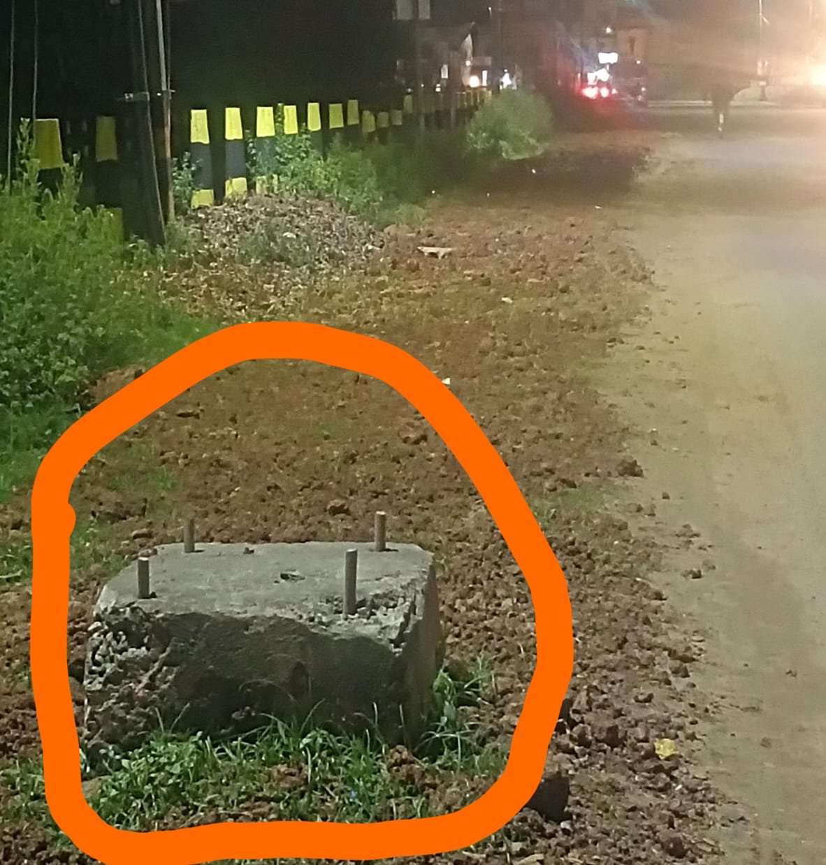 ରାସ୍ତା କଡରେ ବିପଦ, କେବେ ପଦକ୍ଷେପ ନେବ ବିଭାଗ