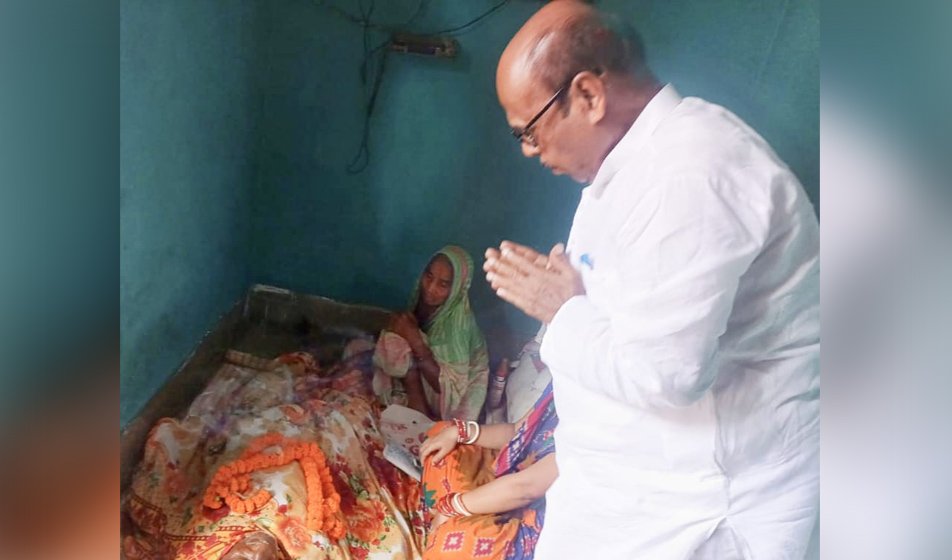ମୃତକଙ୍କୁ ଶ୍ରଦ୍ଧାଞ୍ଜଳି ଜଣାଇଲେ ପ୍ରଫୁଲ୍ଲ ଘଡାଇ