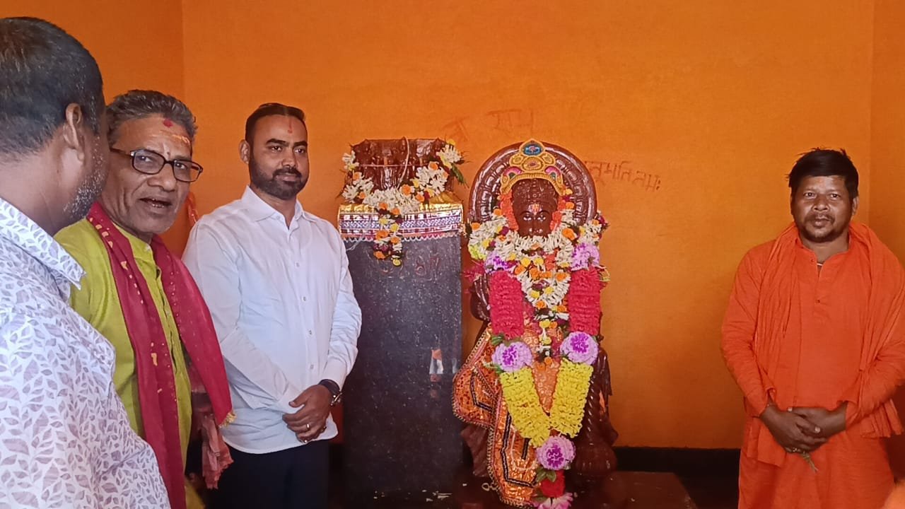 ହନୁମାନ ମନ୍ଦିର ପ୍ରତିଷ୍ଠା ଉତ୍ସବରେ ଯୋଗଦେଲେ ପୂର୍ବତନ ମନ୍ତ୍ରୀ