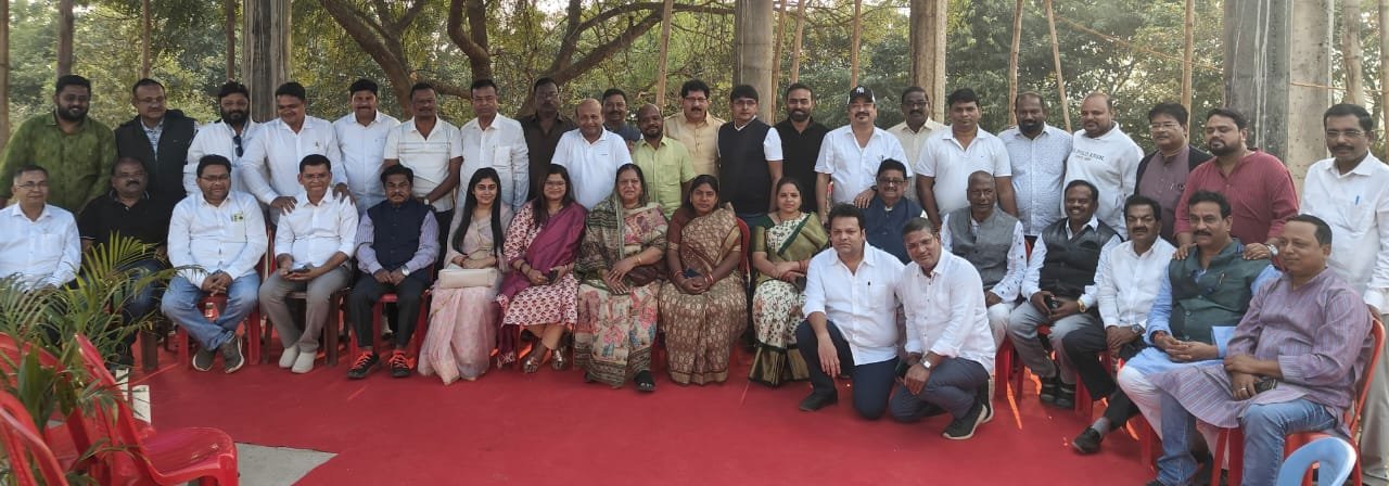 ବିଜେଡିର ସପ୍ତରଥୀଙ୍କୁ ବାଦ ଦେଇ ମେଳିକଲେ ୫୦ରୁ ଉର୍ଦ୍ଧ୍ଵ ନେତା: ବିଜେଡି ରାଜନୀତିରେ ହଲଚଲ