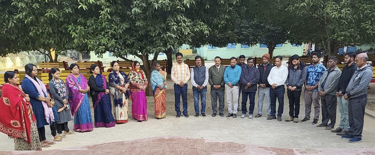 ପୂର୍ବତନ ସଭାପତି ଓ ଅଧ୍ୟାପକଙ୍କ ପାଇଁ ନିରବ ପ୍ରାର୍ଥନା