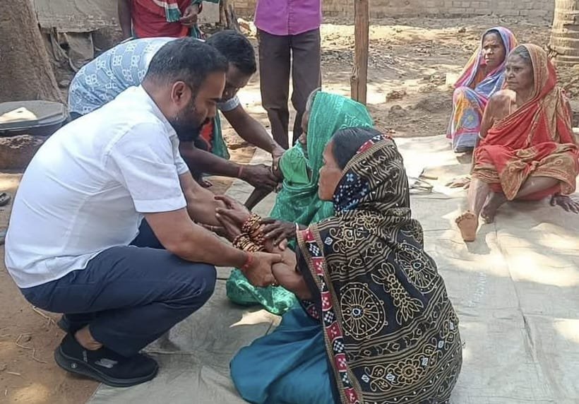 ମନୋହରପୁର ଗ୍ରାମବାସୀଙ୍କ ସହିତ ଆଲୋଚନା କଲେ ପୂର୍ବତନ ମନ୍ତ୍ରୀ