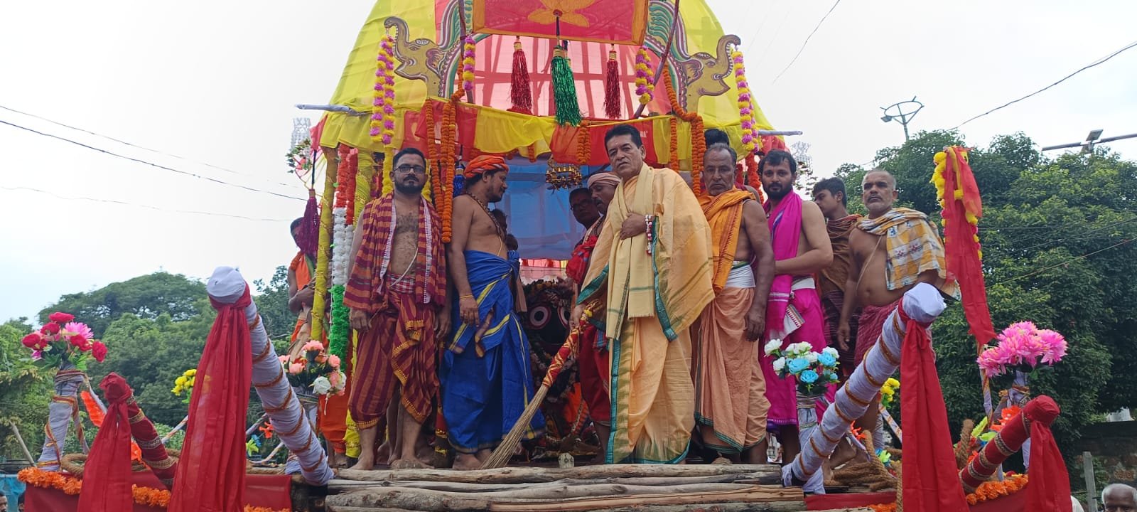 କୃଷ୍ଣପ୍ରସାଦର ବିଭିନ୍ନ ସ୍ଥାନରେ ଘୋଷ ଯାତ୍ରା, ଜଗନ୍ନାଥ ମୟ ପରିବେଶ