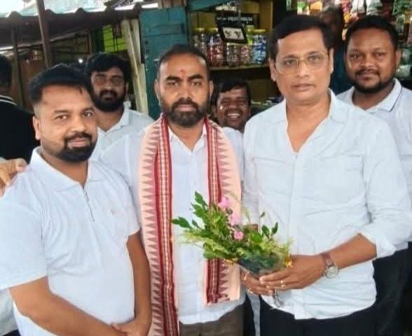 ପ୍ରୀତିରଞ୍ଜନଙ୍କୁ ଭେଟି ସହଯୋଗ କାମନା କଲେ ଯୁବ ଓ ଛାତ୍ର ବିଜେଡି ସଭାପତି
