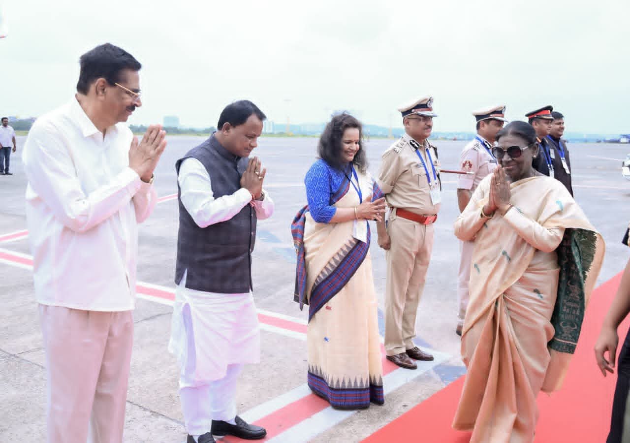 ତିନି ଦିନିଆ ଓଡ଼ିଶା ଗସ୍ତ ସାରି ଦିଲ୍ଲୀ ଫେରିଗଲେ ରାଷ୍ଟ୍ରପତି