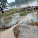 ବନ୍ୟା ଛାଡିବାର ୬ ଦିନ ପରେ ବି ରାସ୍ତାରୁ କମୁନାହିଁ ପାଣି