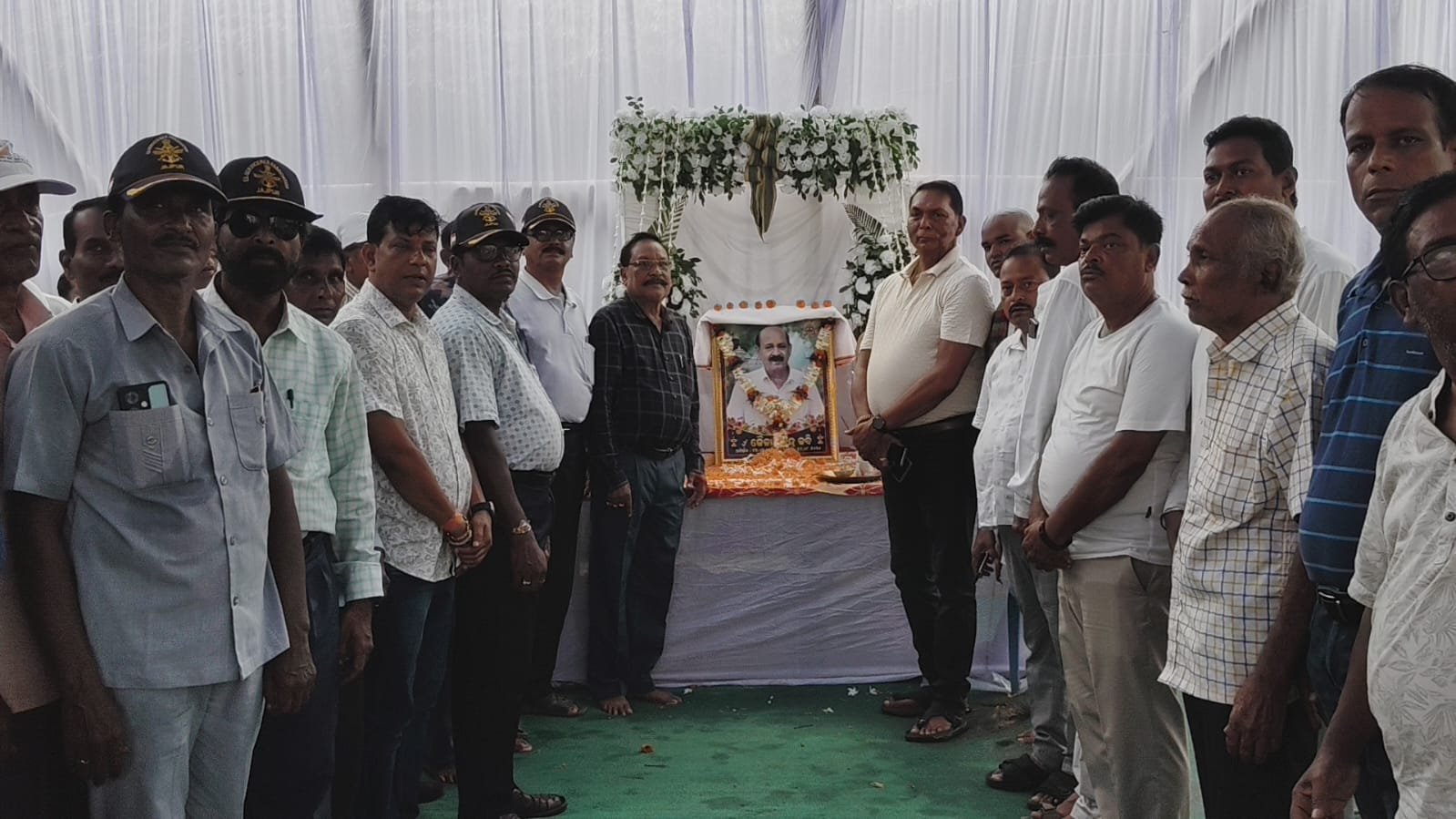 ଦିବଙ୍ଗତ ସୈନିକଙ୍କ ଶ୍ରଦ୍ଧାଞ୍ଜଳି ସଭା
