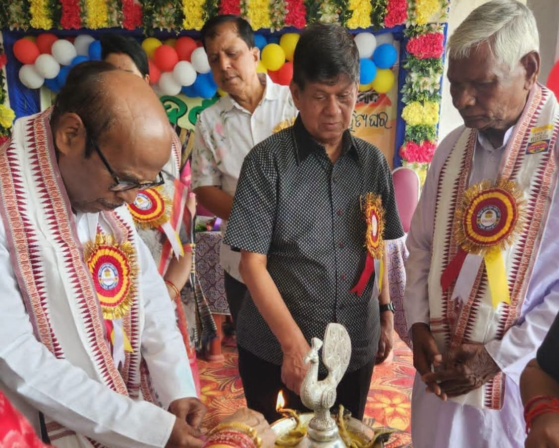 ବ୍ରାହ୍ମଣୀଦେବୀ ସମ୍ବାଦ ସାହିତ୍ୟ ଘରର ୭ମ ବାର୍ଷିକ ଉତ୍ସବରେ ଯୋଗଦେଲେ ଡ଼. ପ୍ରଫୁଲ୍ଲ ଚନ୍ଦ୍ର ଘଡାଇ